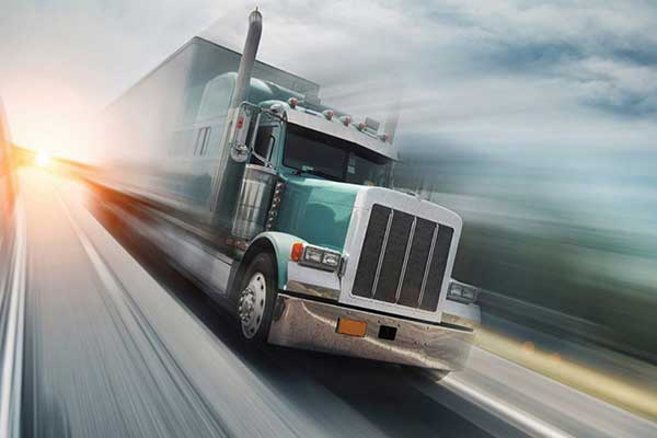 سیستم‌های ایمنی در کاهش تصادفات کامیون